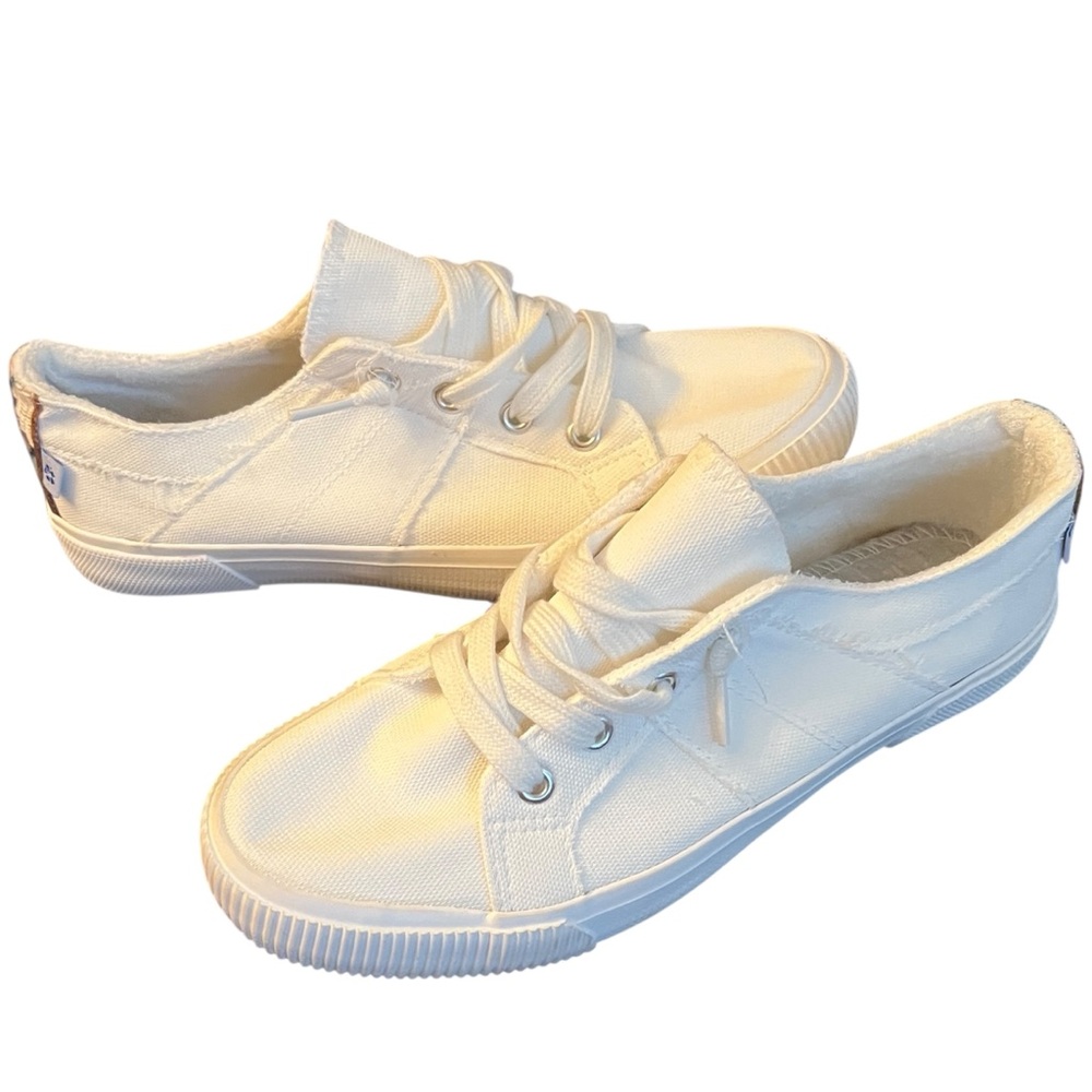 Women’s Tommy Bahama White canvas embroidered Lace Tennis Sneakers shoes 7.5